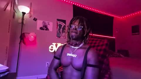 Snapshot of suavechocolatecity chatting on 25, 3, 2026 Hot Chocolate online show from 25, 3, 2026