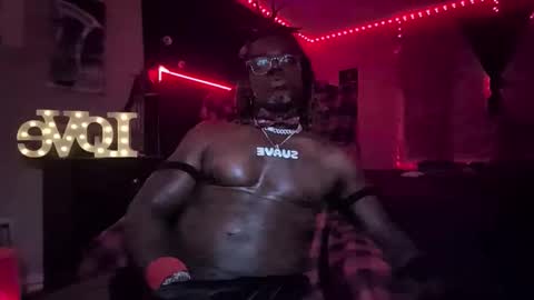 Snapshot of suavechocolatecity chatting on 24, 5, 2026 Hot Chocolate online show from 24, 5, 2026