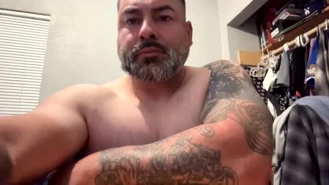 Snapshot of suavecito67 chatting on 15, 4, 2026 suavecito67 online show from 15, 4, 2026