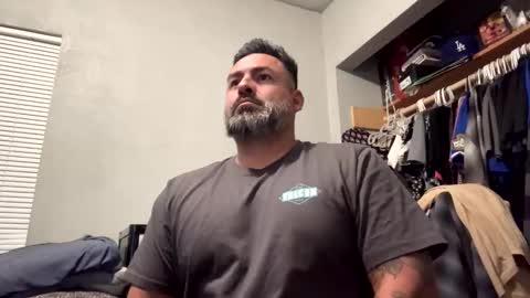 Snapshot of suavecito67 chatting on 17, 4, 2026 suavecito67 online show from 17, 4, 2026