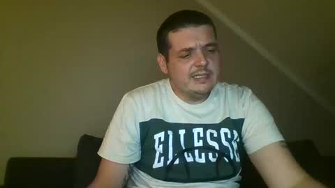 Snapshot of sub3100 chatting on 25, 11, 2025 420Fun online show from 25, 11, 2025