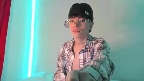 Snapshot of submissive_boyy_ chatting on 10, 12, 2024 nico online show from 10, 12, 2024