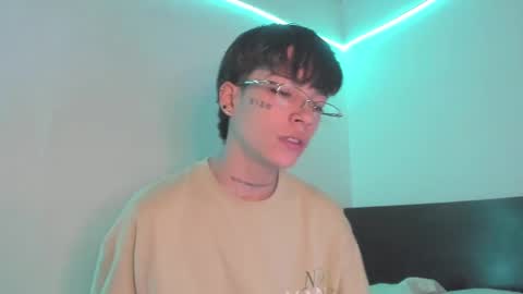 Snapshot of submissive_boyy_ chatting on 14, 12, 2024 nico online show from 14, 12, 2024