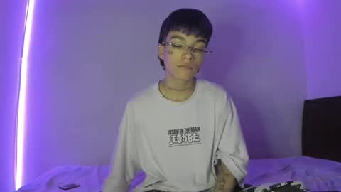 Snapshot of submissive_boyy_ chatting on 6, 1, 2025 nico online show from 6, 1, 2025