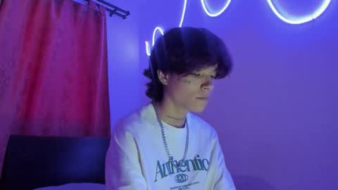 Snapshot of submissive_boyy_ chatting on 16, 12, 2025 nico online show from 16, 12, 2025