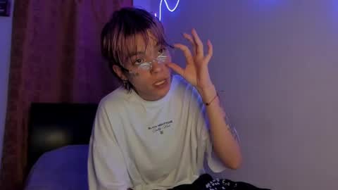 Snapshot of submissive_boyy_ chatting on 8, 4, 2026 nico online show from 8, 4, 2026