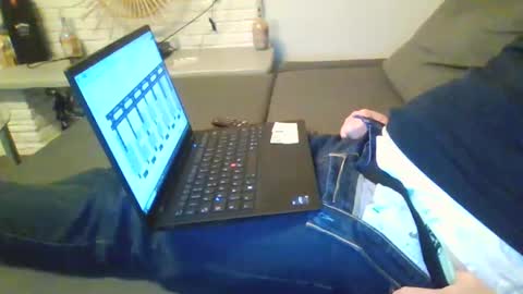 Snapshot of submissivguy chatting on 25, 2, 2025 submissivguy online show from 25, 2, 2025