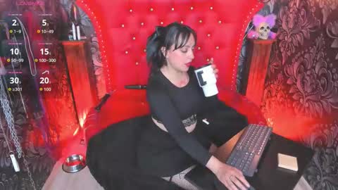 Yunna online show from 12, 11, 2025