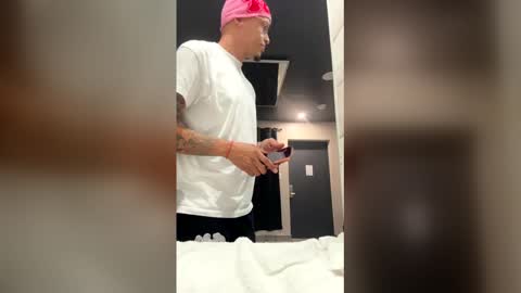 Snapshot of succafreeswag chatting on 30, 3, 2026 succafreeswag online show from 30, 3, 2026