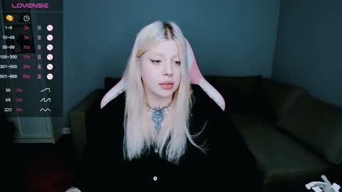 succubus_leslie online show from 28, 12, 2024
