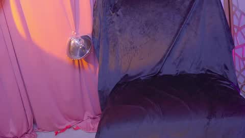 Succubus RoseMilk online show from 22, 5, 2026