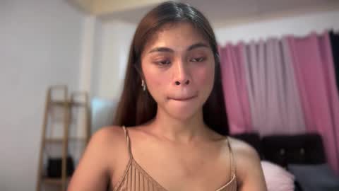 Snapshot of suckablechick chatting on 15, 9, 2025 Marry online show from 15, 9, 2025