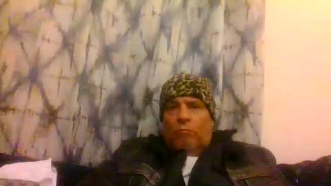 SUCKITU812 online show from 9, 3, 2025