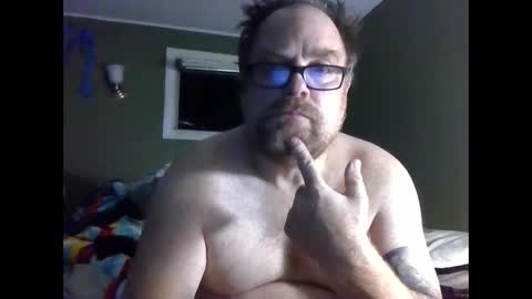 Snapshot of suckmeyoubitch chatting on 12, 9, 2025 suckmeyoubitch online show from 12, 9, 2025