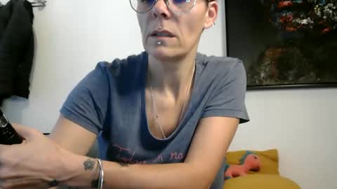 Snapshot of sucrette5629 chatting on 8, 3, 2026 sucrette5629 online show from 8, 3, 2026