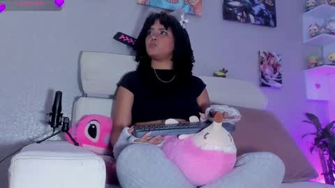 Snapshot of sucubo_69_ chatting on 23, 3, 2026 Rouss online show from 23, 3, 2026