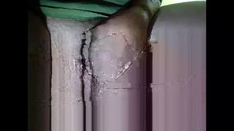 Snapshot of suesser0009 chatting on 8, 10, 2025 Martin sweetboy online show from 8, 10, 2025