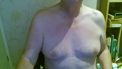 Snapshot of suffolkboy4 chatting on 25, 2, 2026 suffolkboy4 online show from 25, 2, 2026