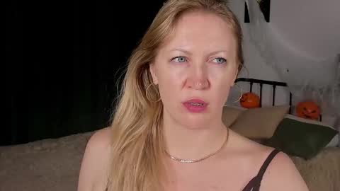 Snapshot of sugamomy chatting on 27, 10, 2025 sugamomy online show from 27, 10, 2025