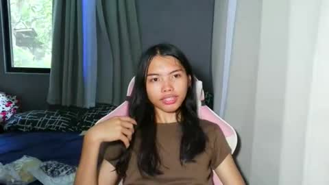 sugar_holly96 online show from 3, 6, 2026