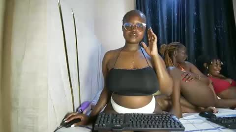 Snapshot of sugara_spicexo chatting on 10, 4, 2026 Ss online show from 10, 4, 2026