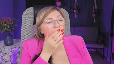 Vivien online show from 11, 1, 2025