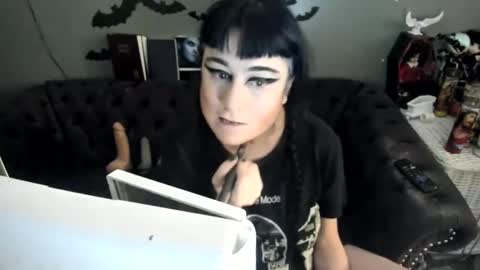 Sugary online show from 16, 9, 2025