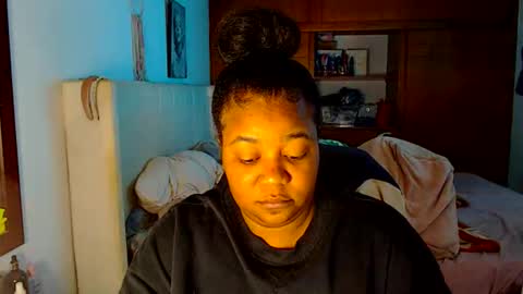 Cami   Back in 2 hours online show from 20, 10, 2025