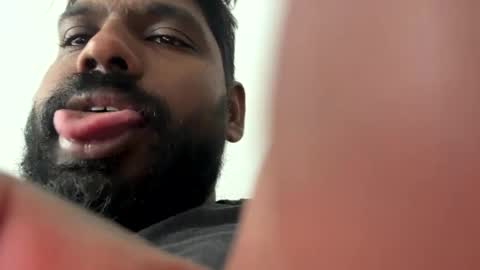 Snapshot of suggnight chatting on 24, 9, 2025 Let me be your knight that saves you online show from 24, 9, 2025