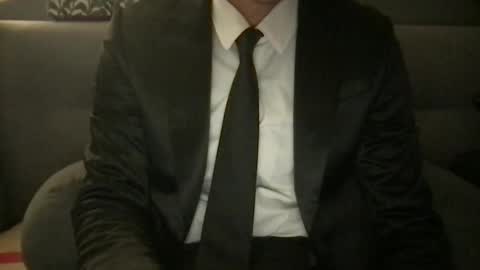 suitfetishez online show from 13, 2, 2026