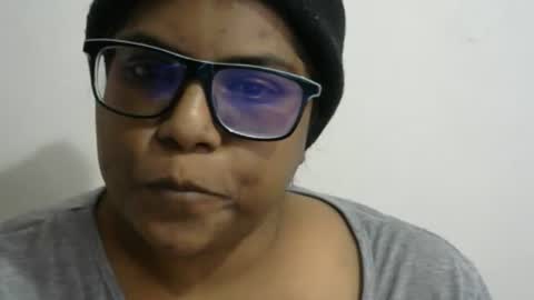 Snapshot of sultryindianxx100 chatting on 21, 4, 2026 sultryindianxx100 online show from 21, 4, 2026
