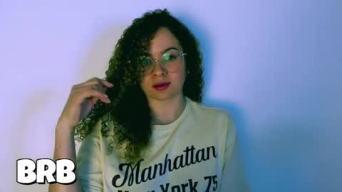 Snapshot of sultrysecrets_ chatting on 19, 9, 2025 Ann online show from 19, 9, 2025