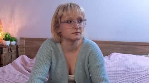 Karen online show from 1, 12, 2025