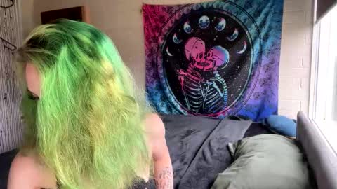 Summer online show from 6, 3, 2025