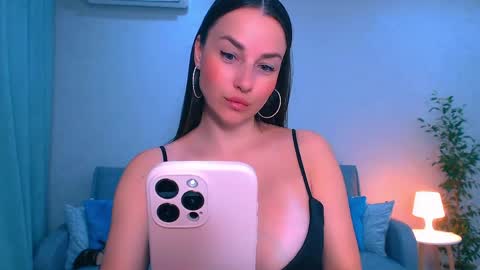 Snapshot of summer_finn chatting on 9, 4, 2026 Christina online show from 9, 4, 2026