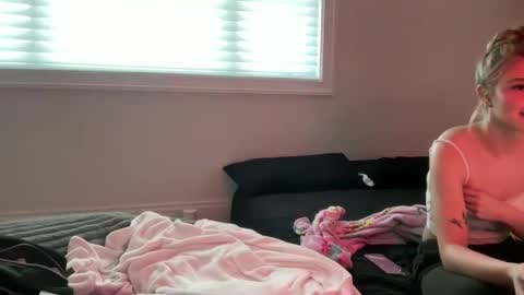 summerclarke2 online show from 22, 9, 2025