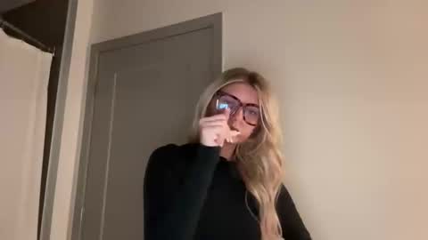 Snapshot of summerclarkee chatting on 28, 2, 2026 summerclarkee online show from 28, 2, 2026