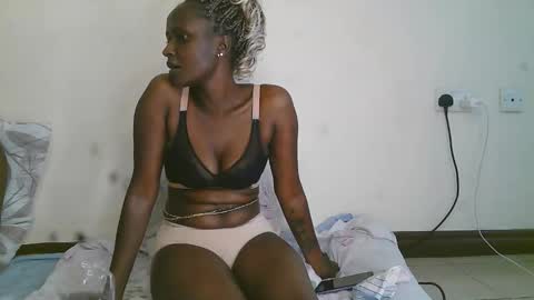 Snapshot of summerdew chatting on 13, 4, 2026 summerdew online show from 13, 4, 2026