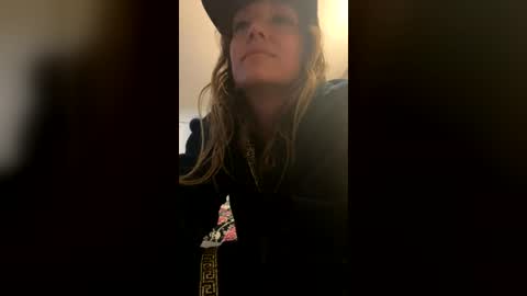 Snapshot of summerv91 chatting on 7, 7, 2026 summerv91 online show from 7, 7, 2026