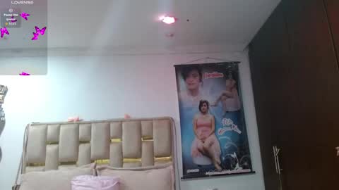 Snapshot of sunflower_dance chatting on 18, 11, 2025 Jeraldine online show from 18, 11, 2025