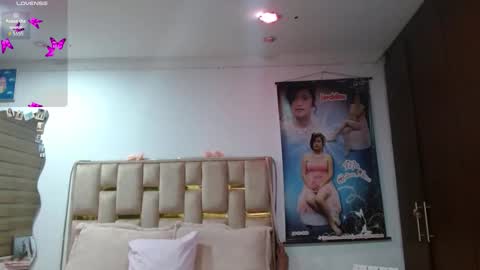 Snapshot of sunflower_dance chatting on 20, 11, 2025 Jeraldine online show from 20, 11, 2025