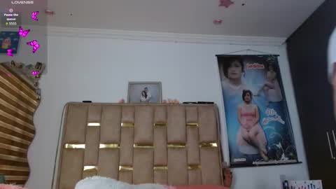 Snapshot of sunflower_dance chatting on 17, 12, 2025 Jeraldine online show from 17, 12, 2025