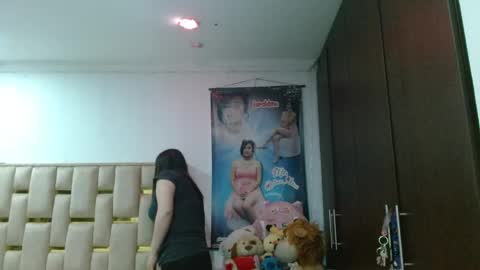 Snapshot of sunflower_dance chatting on 25, 5, 2026 Jeraldine online show from 25, 5, 2026