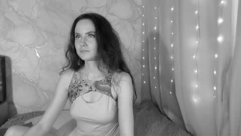 Snapshot of sunloveandwe chatting on 26, 4, 2026 Mistress Eve online show from 26, 4, 2026