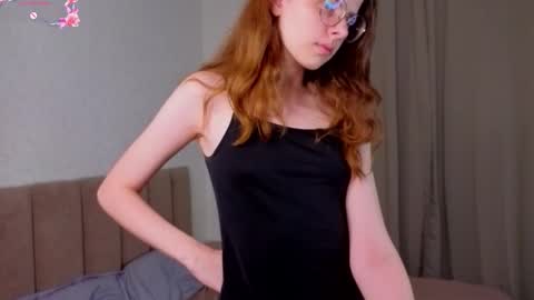 Snapshot of sunnfay chatting on 8, 9, 2025 Becky online show from 8, 9, 2025