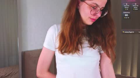 Snapshot of sunnfay chatting on 14, 9, 2025 Becky online show from 14, 9, 2025