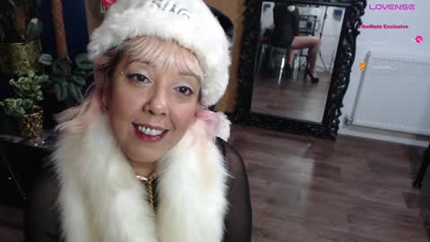 Snapshot of sunni_hottie chatting on 8, 12, 2024 Sunni Knight online show from 8, 12, 2024