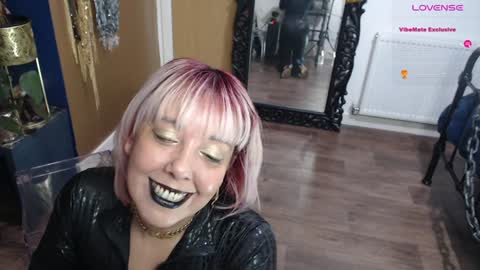 Snapshot of sunni_hottie chatting on 28, 1, 2025 Sunni Knight online show from 28, 1, 2025