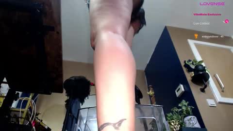 Snapshot of sunni_hottie chatting on 17, 10, 2025 Sunni Knight online show from 17, 10, 2025