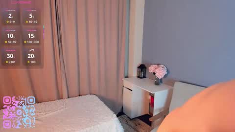 Snapshot of sunnivagaillard chatting on 6, 3, 2026 Kiki online show from 6, 3, 2026